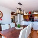 Casa Honiol, Private And Spacious With Sea Views Villa
