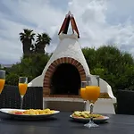 Casa Honiol, Private And Spacious With Sea Views Vila