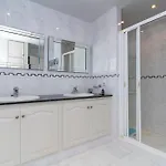 Casa Honiol, Private And Spacious With Sea Views Villa *