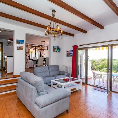 Casa Honiol, Private And Spacious With Sea Views Villa *