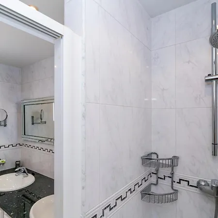 Villa Casa Honiol, Private And Spacious With Sea Views *