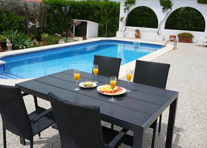 Casa Honiol, Private And Spacious With Sea Views *