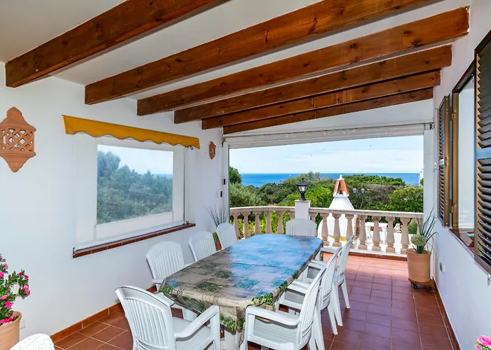 Casa Honiol, Private And Spacious With Sea Views Villa *